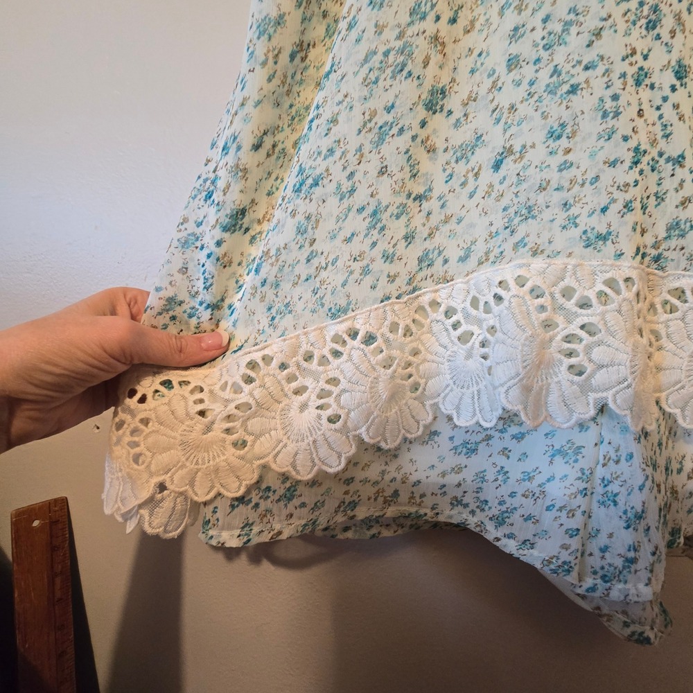 Judith March Floral Halter Romper Womens L Blue Cream Crochet‎ Lace Trim Boho - Picture 9 of 16